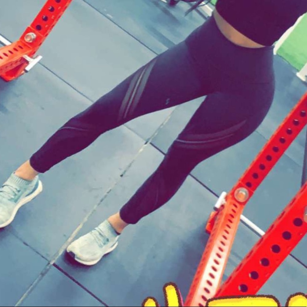 Lulu lemon pants size 4